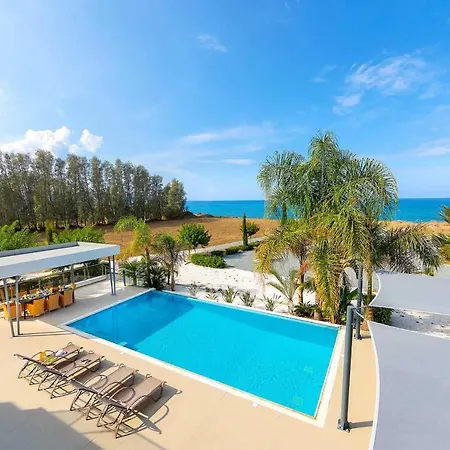 Villa Limni Beach